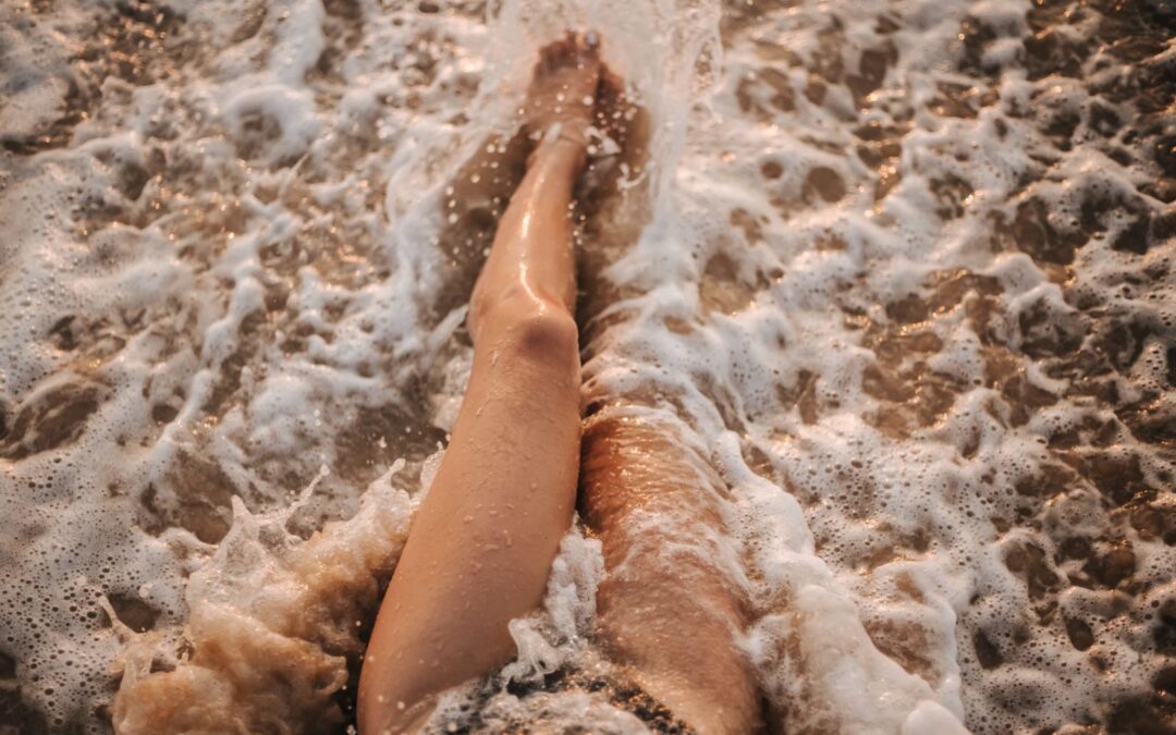 Rétention d’eau et chaleur : comment soulager les jambes lourdes cet été à Ensuès-la-Redonne
